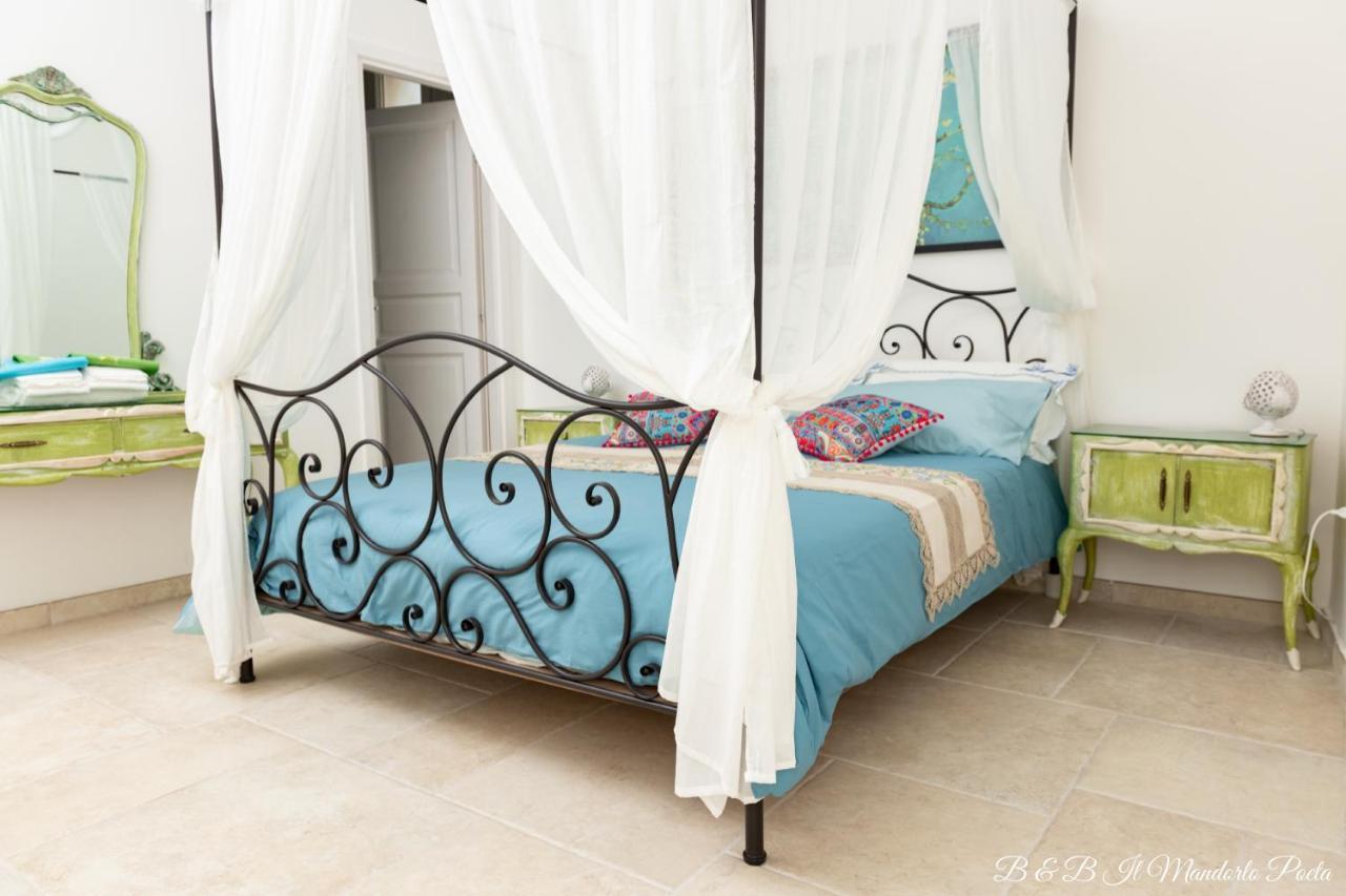 Bed and Breakfast Il Mandorlo Poeta Ostuni Exterior foto